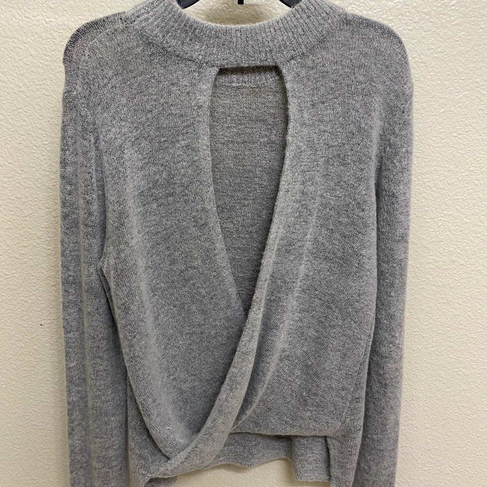 Vici Sweater With Open Back - image 1